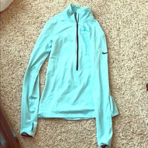 Nike pro workout shirt